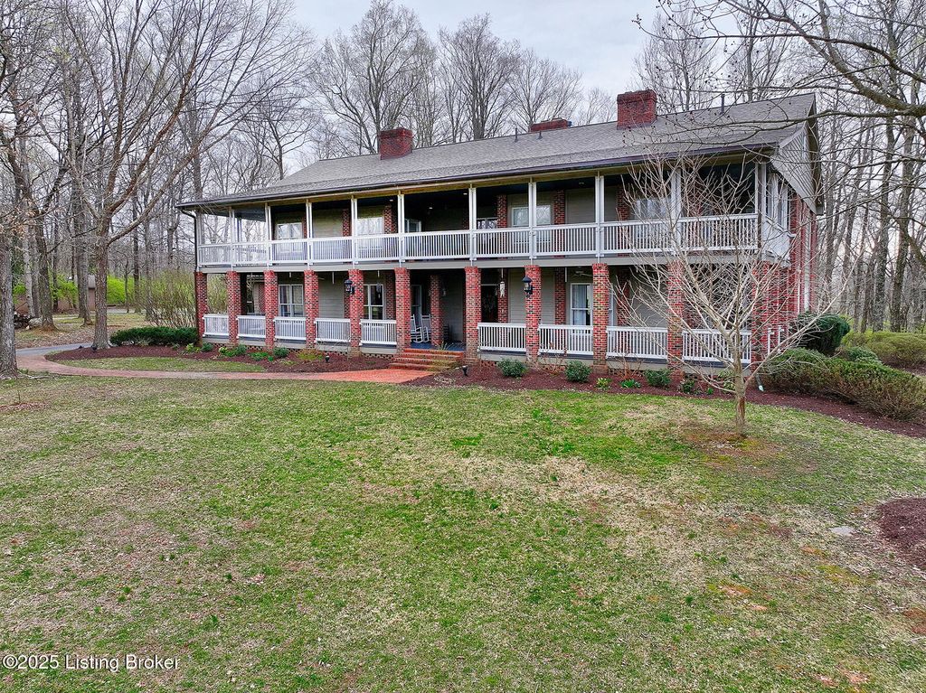 Photo of 4226 Dolphin Rd, Louisville, KY 40220 (MLS # 1709045)