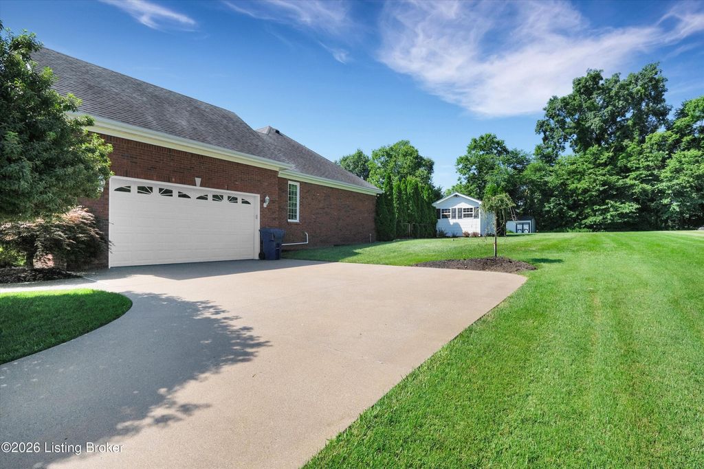 Photo of 4512 Stone Ridge Rd, Crestwood, KY 40014 (MLS # 1722847)