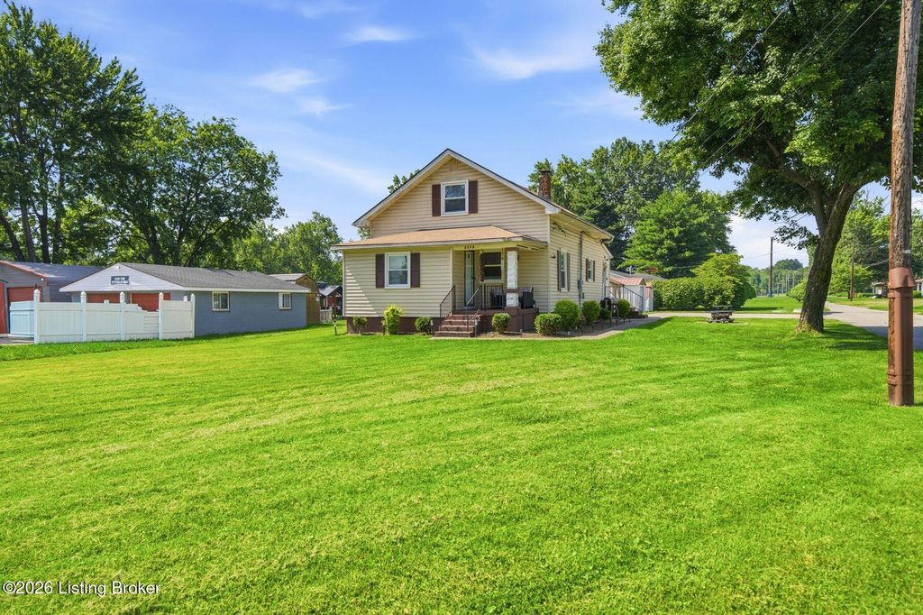 Photo of 3120 S Crums Ln, Louisville, KY 40216 (MLS # 1722194)