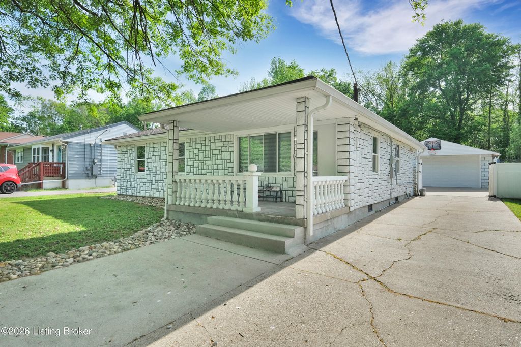 Photo of 6907 Triangle Dr, Louisville, KY 40214 (MLS # 1714949)