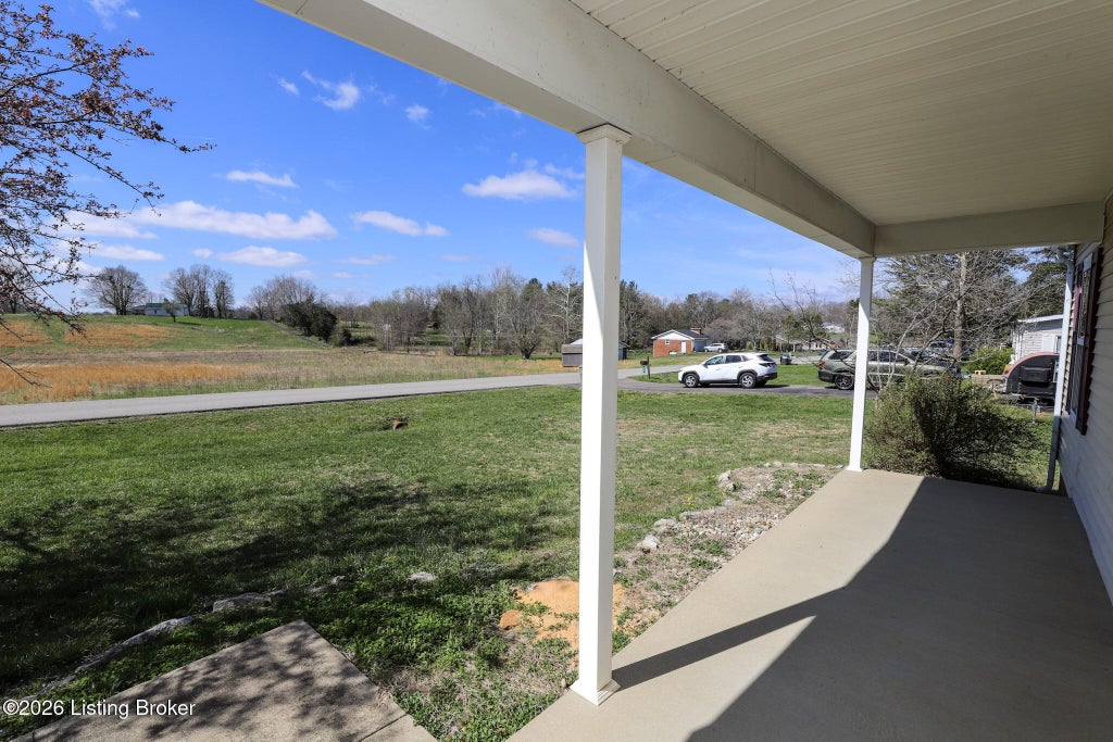 Photo of 414 S Mill St, Vine Grove, KY 40175 (MLS # 1723333)
