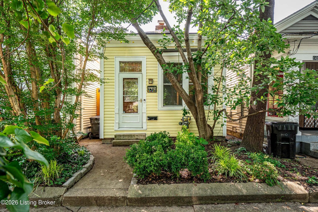 Photo of 1412 Christy Ave, Louisville, KY 40204 (MLS # 1719840)