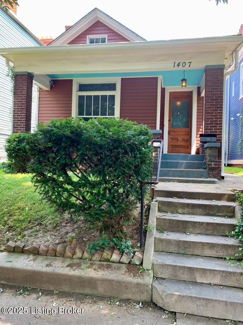 Photo of 1407 S Brook St, Louisville, KY 40208 (MLS # 1701852)