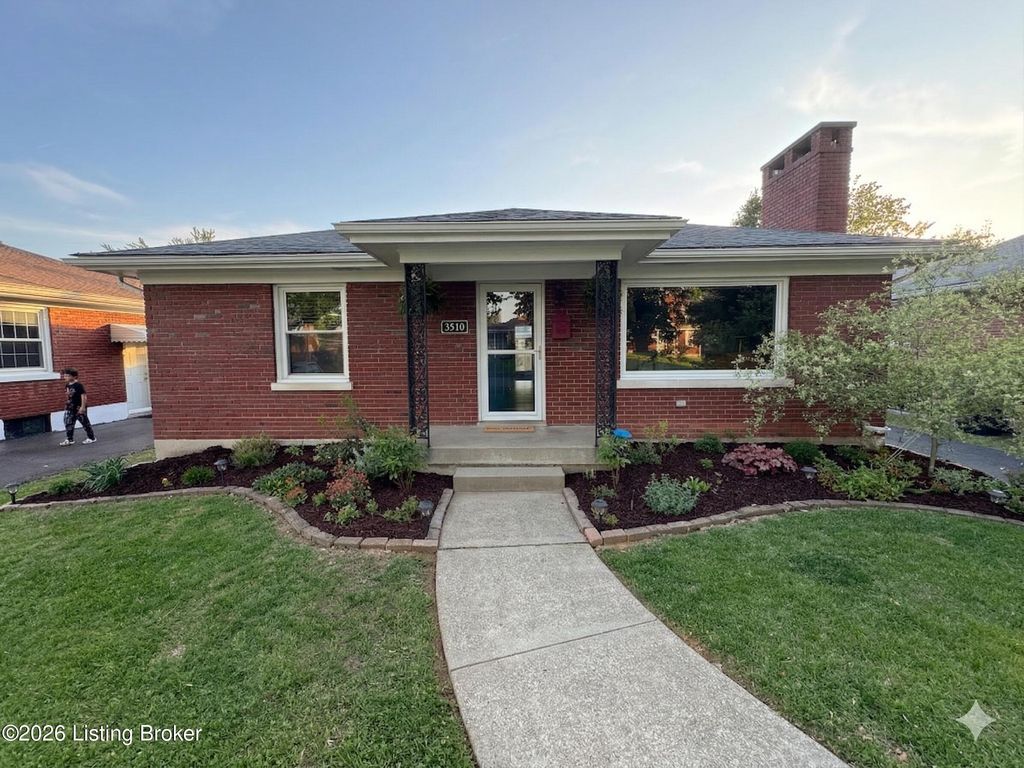 Photo of 3510 Tyrone Dr, Louisville, KY 40218 (MLS # 1714346)