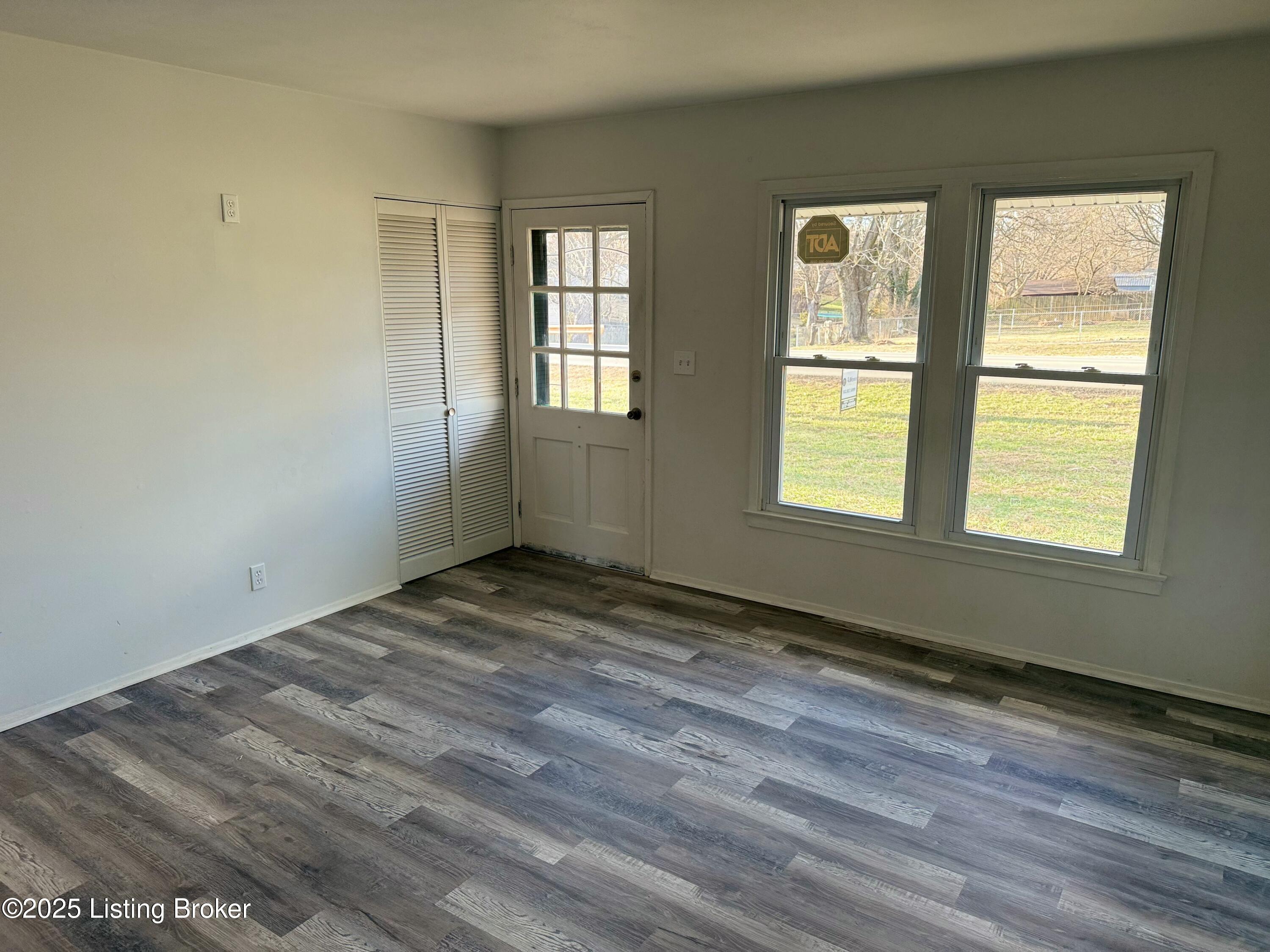 325 Hillview Blvd, Louisville, Kentucky image 5