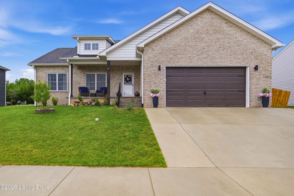 Photo of 305 Summit Creek Dr, Elizabethtown, KY 42701 (MLS # 1719782)
