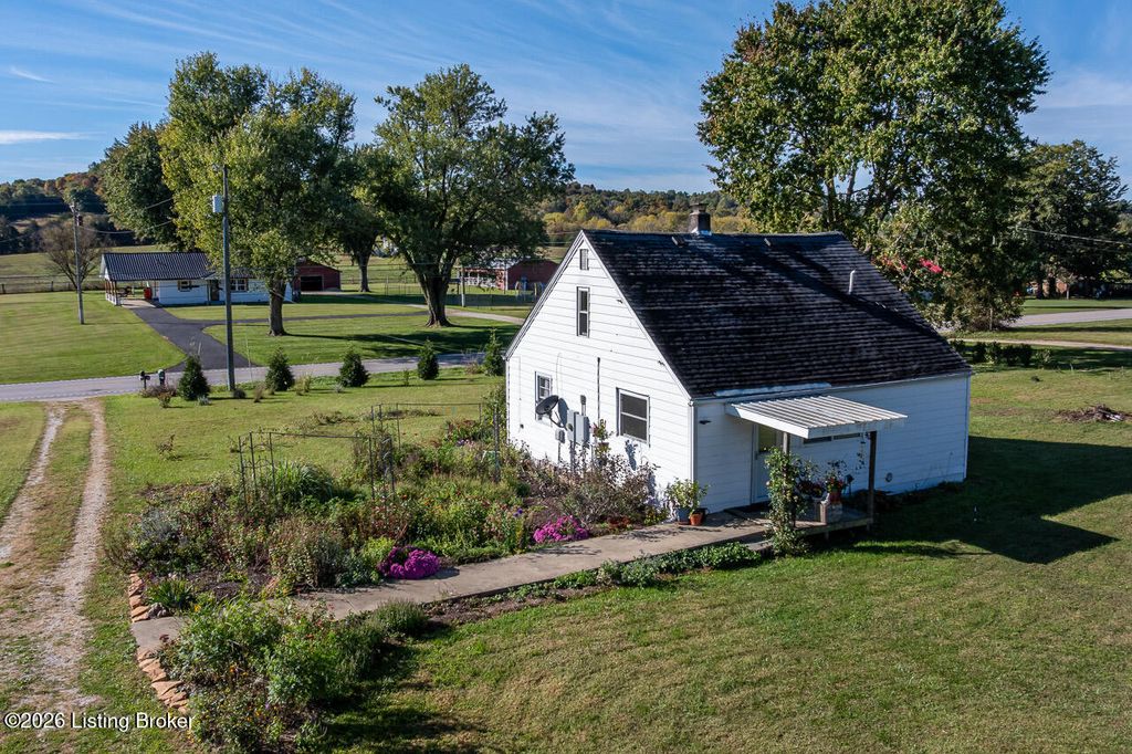 Photo of 6962 Hardinsburg Rd, Cecilia, KY 42724 (MLS # 1707053)