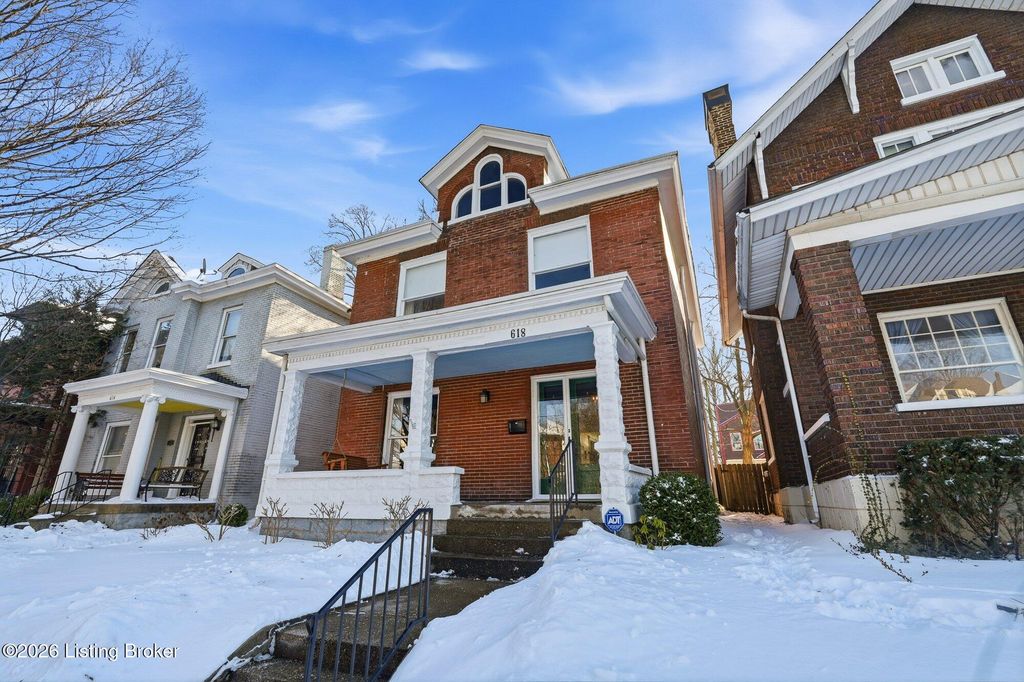 Photo of 618 W Ormsby Ave, Louisville, KY 40203 (MLS # 1708071)