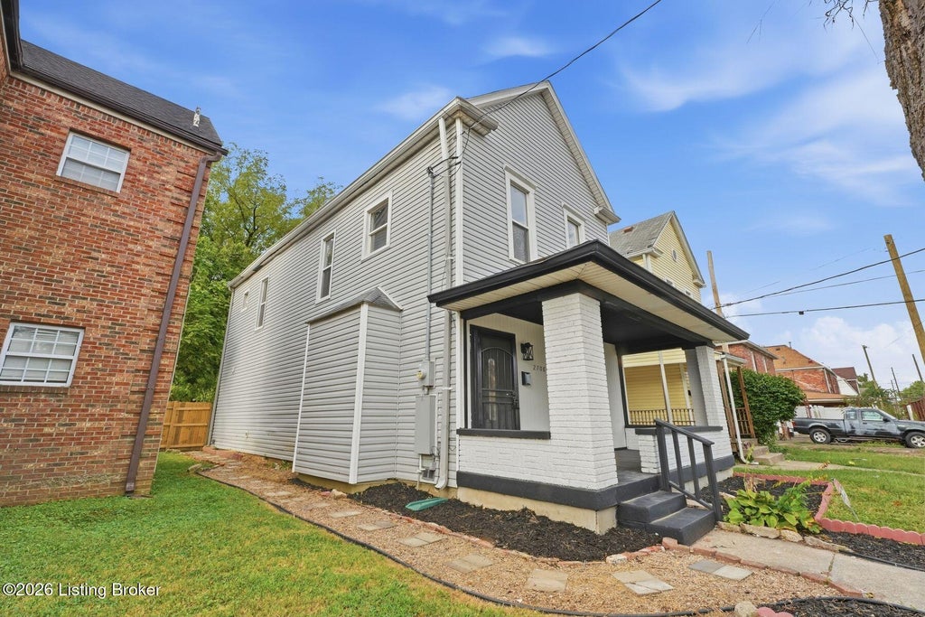 Photo of 2708 Woodland Ave, Louisville, KY 40211 (MLS # 1729777)