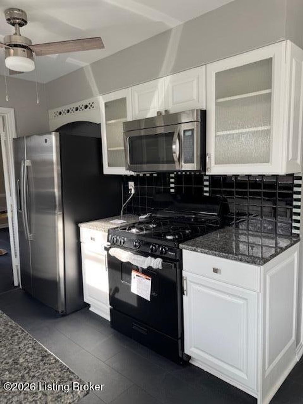 Photo of 10110 Timberwood Cir, Louisville, KY 40223 (MLS # 1713904)