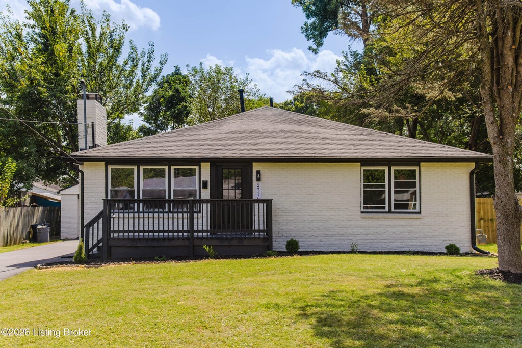 Photo of 2716 Pioneer Rd, Louisville, KY 40216 (MLS # 1728267)