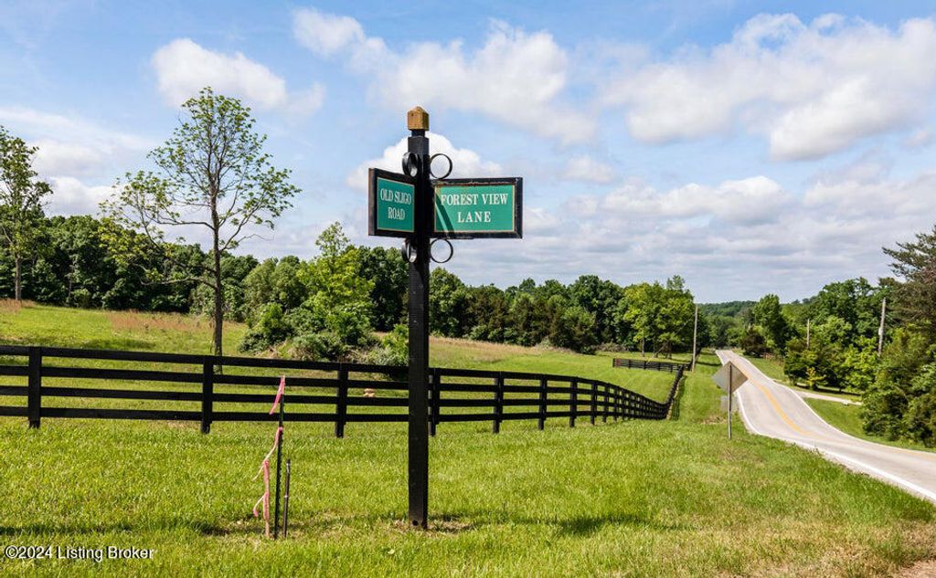 Photo of Tract A Forest View Ln, La Grange, KY 40031 (MLS # 1672405)