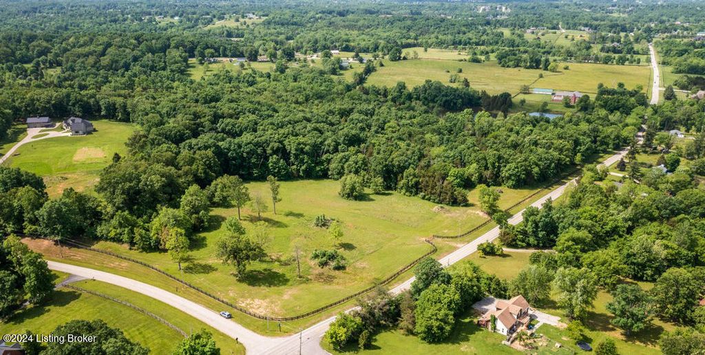 Photo of Tract A Forest View Ln, La Grange, KY 40031 (MLS # 1672405)