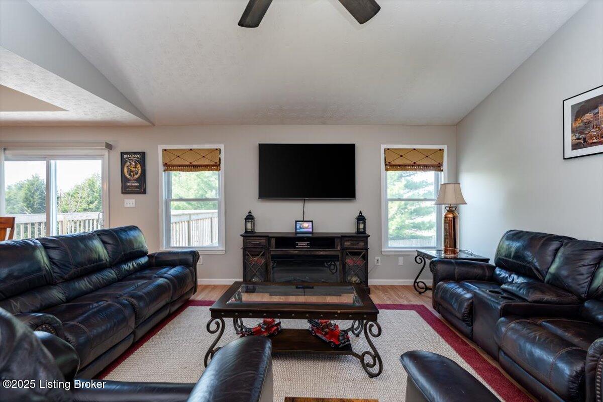 2006 Cherry Creek Rd, La Grange, Kentucky image 9