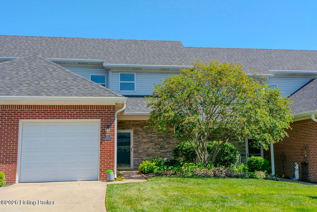 Photo of 13648 Pinnacle Gardens Cir, Louisville, KY 40245 (MLS # 1717323)