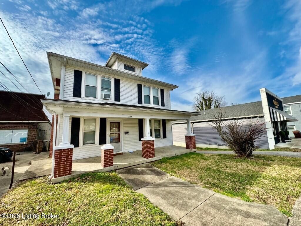 Photo of 220 W Main St, Springfield, KY 40069 (MLS # 1707712)