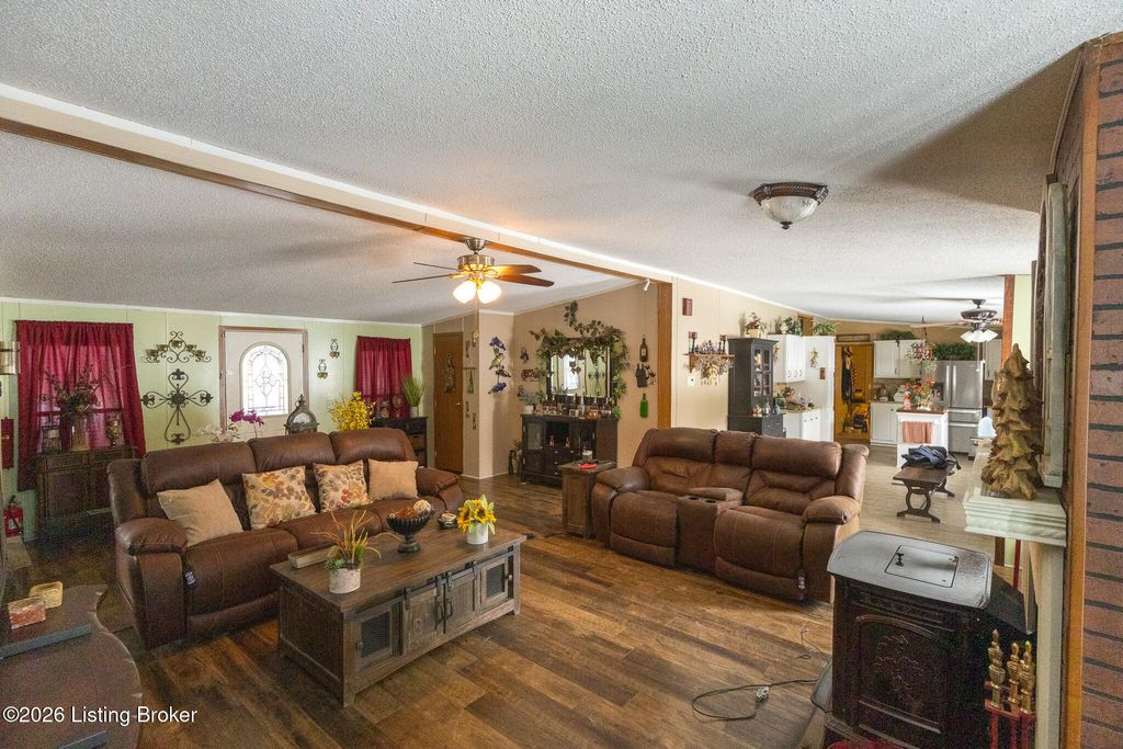 Photo of 220 Melissa Dr, Ekron, KY 40117 (MLS # 1708308)