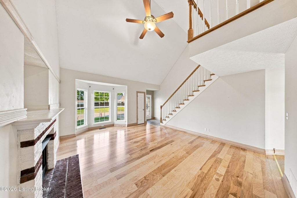 Photo of 1125 Summit Drive DR, Shelbyville, KY 40065 (MLS # 1727903)
