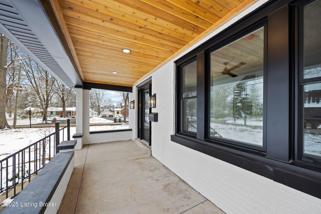 Photo of 400 Wood Rd, Louisville, KY 40222 (MLS # 1704800)