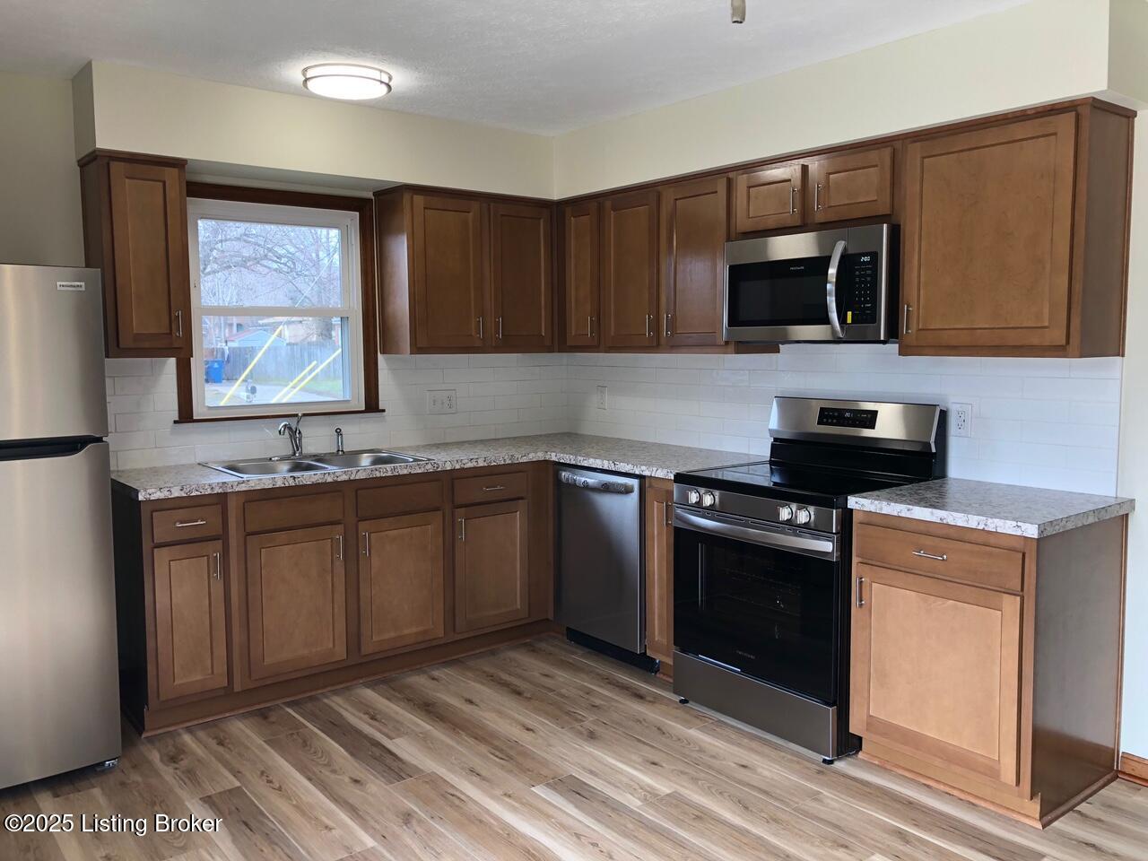 6902 Cedarwood Dr, Pewee Valley, Kentucky image 6