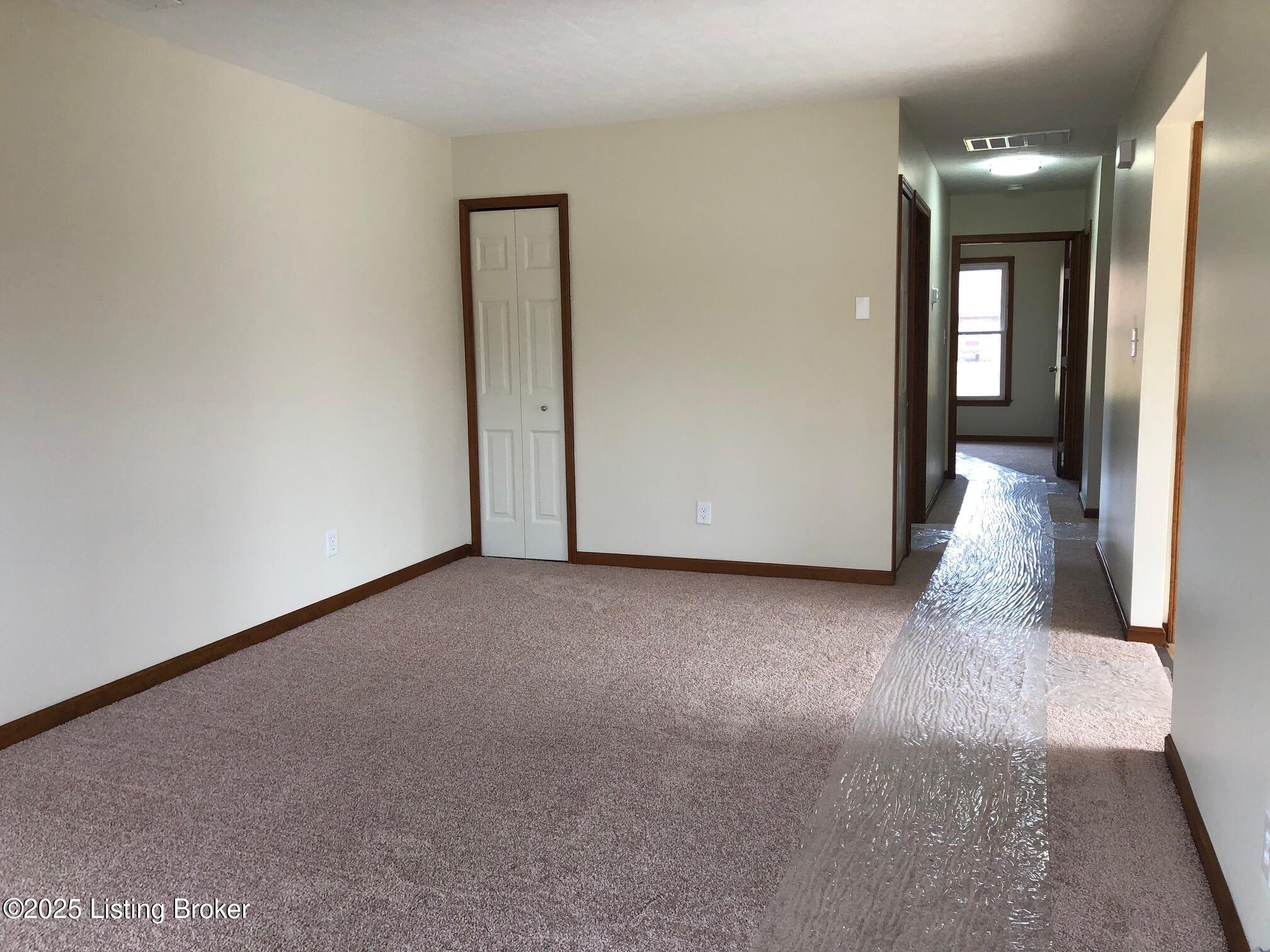 6902 Cedarwood Dr, Pewee Valley, Kentucky image 10