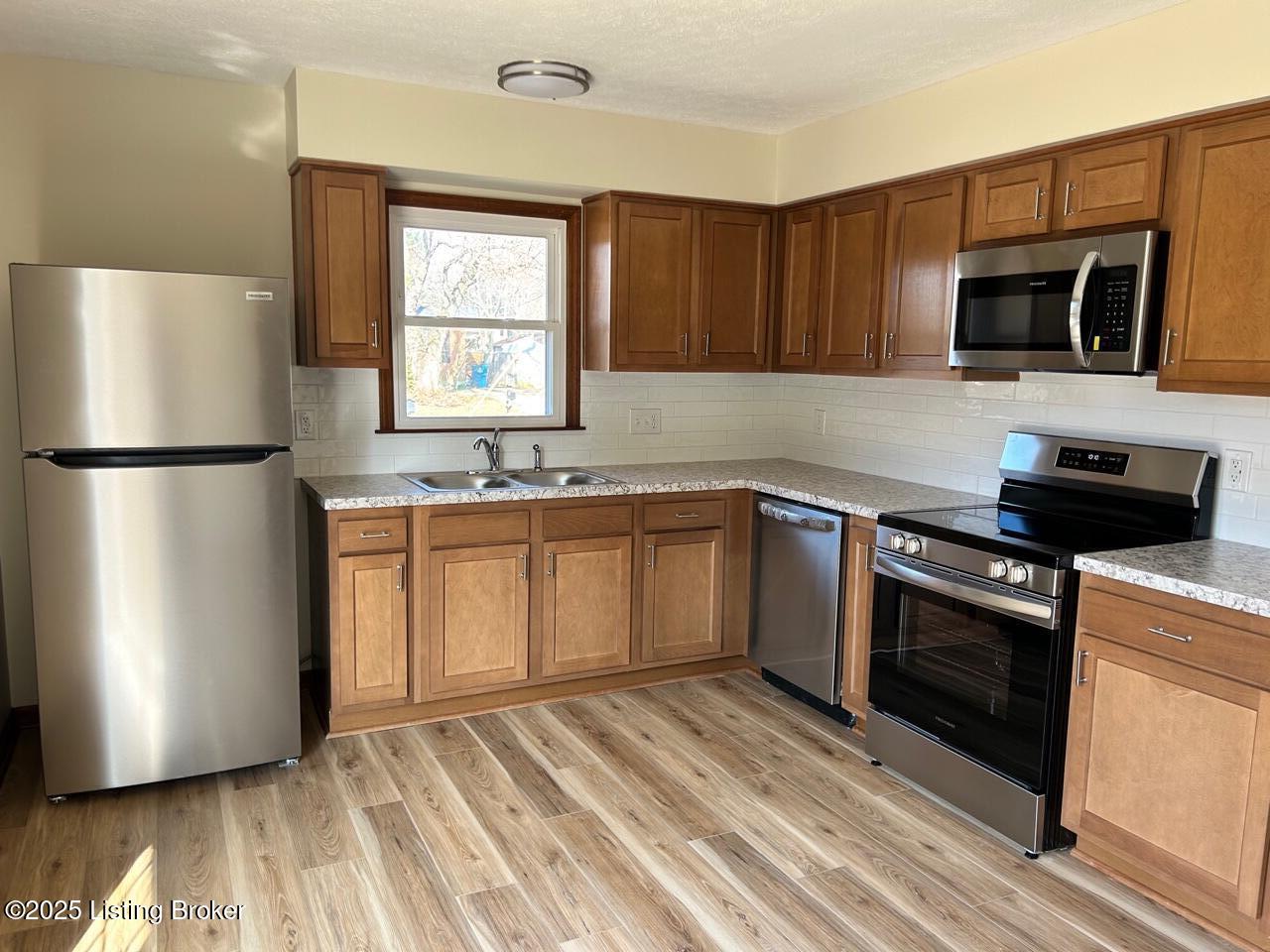 6902 Cedarwood Dr, Pewee Valley, Kentucky image 8