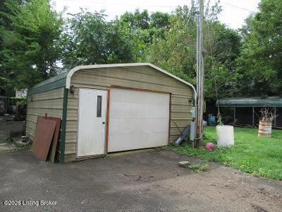 Photo of 149 Whitehouse Rd, Mt Washington, KY 40047 (MLS # 1727832)