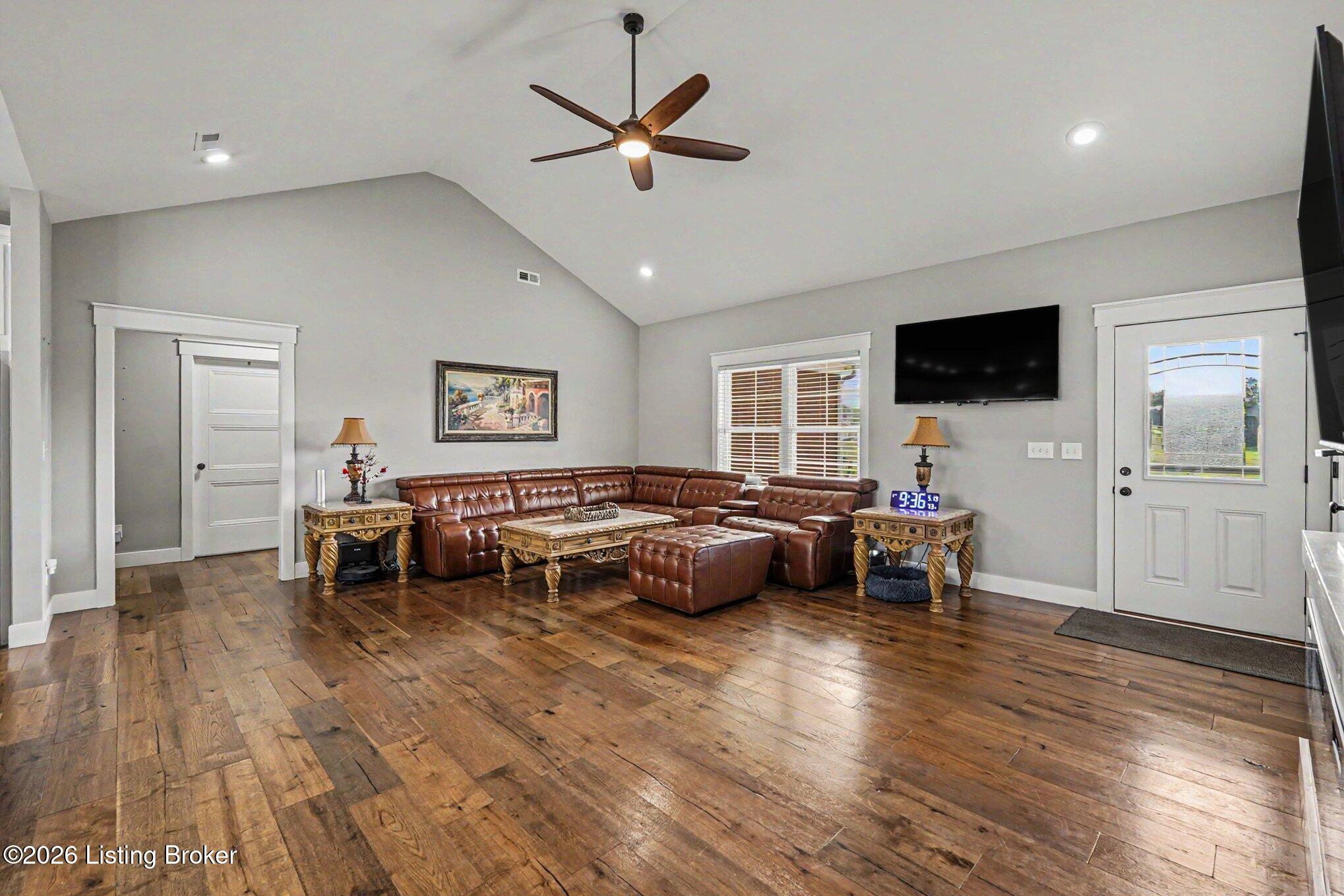 240 Brennan Ct