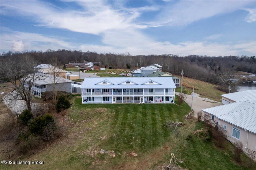Photo of 118 Lookout Dr, Brandenburg, KY 40108 (MLS # 1707348)