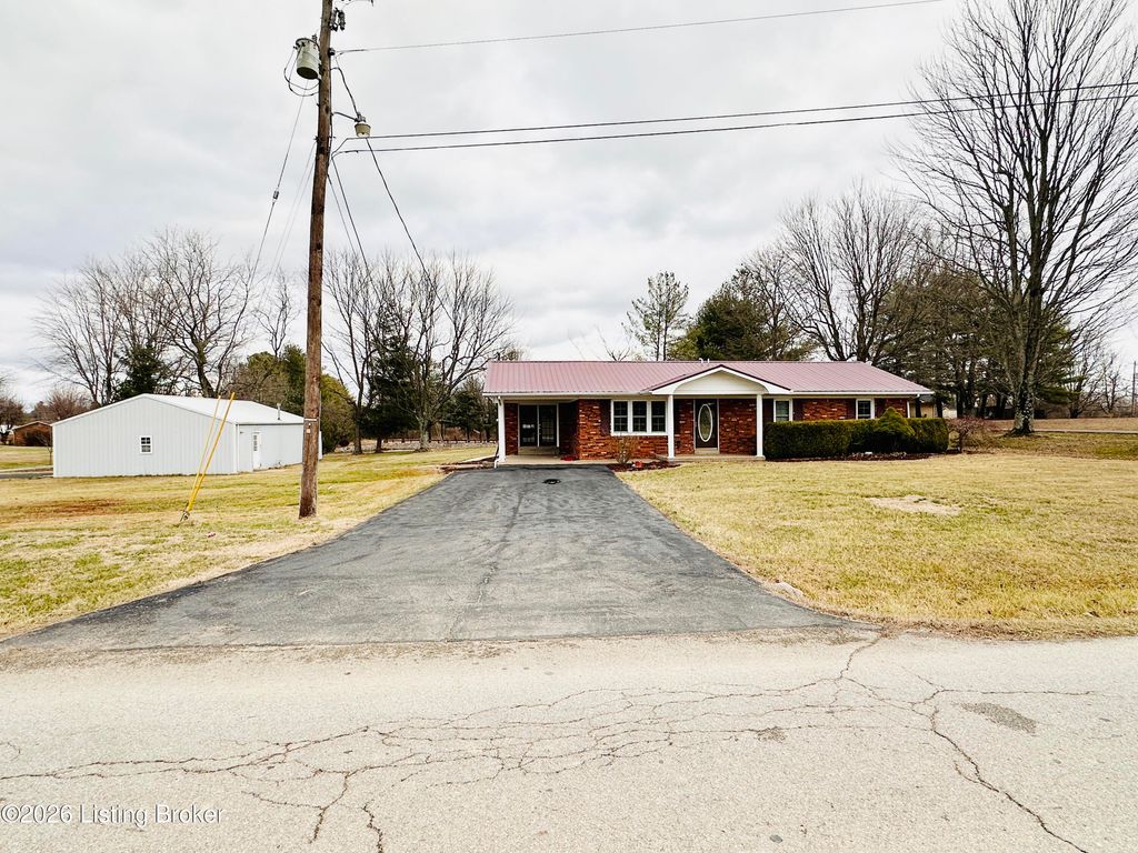 Photo of 145 Schoolhouse Rd, Leitchfield, KY 42754 (MLS # 1707333)