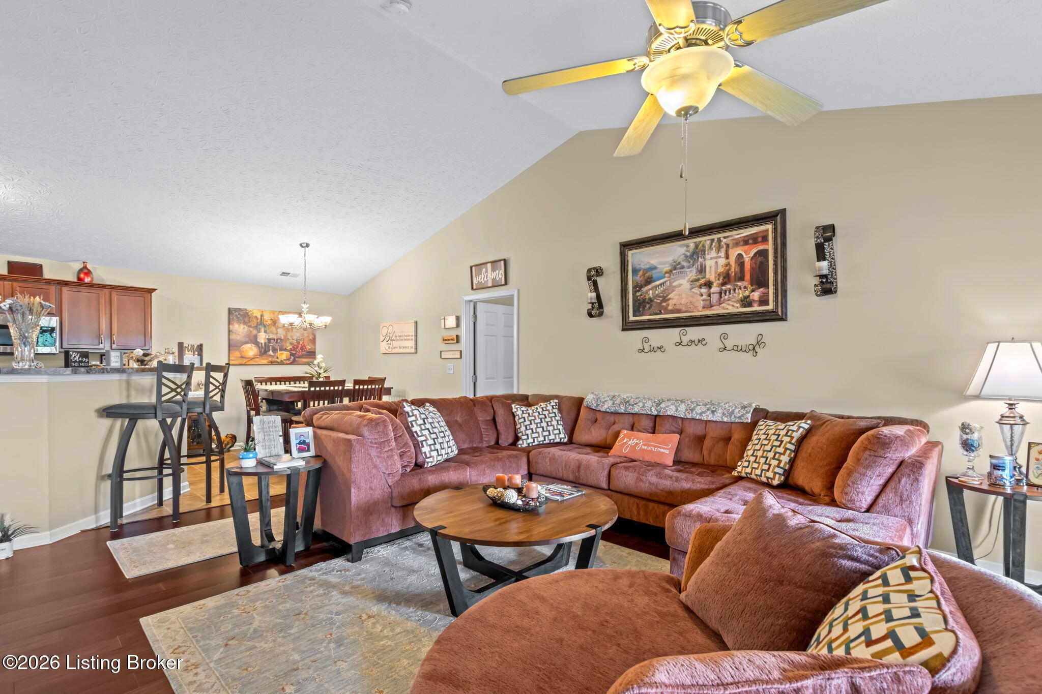 9402 Clubview Dr 203