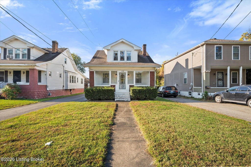 Photo of 1726 Nobel Pl, Louisville, KY 40216 (MLS # 1733368)