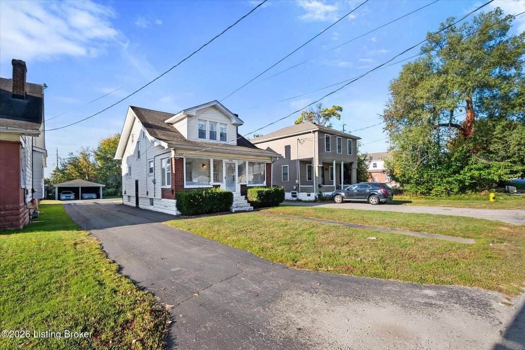 Photo of 1726 Nobel Pl, Louisville, KY 40216 (MLS # 1733368)