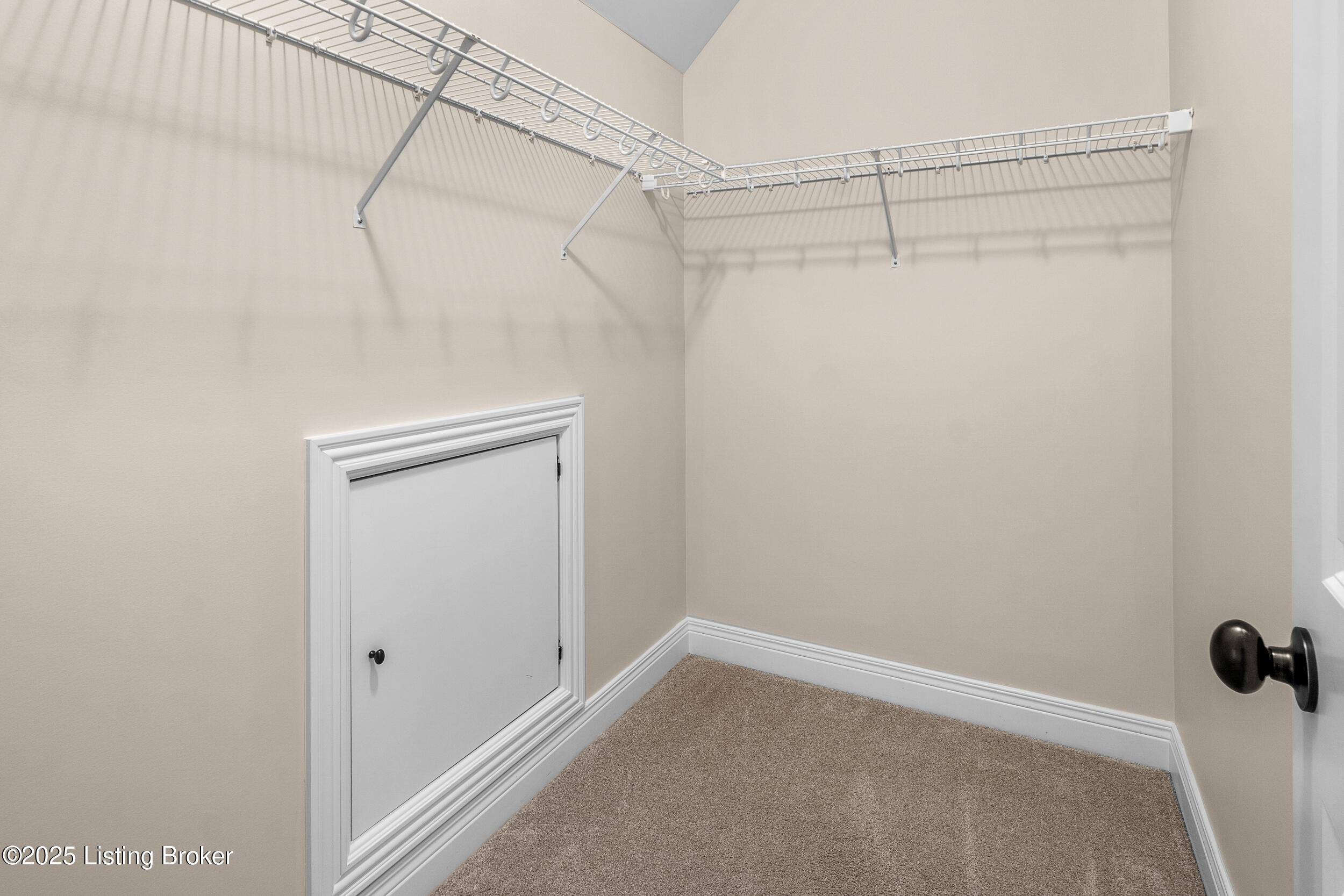 9414 Indian Pipe Ln, Prospect, Pennsylvania image 43
