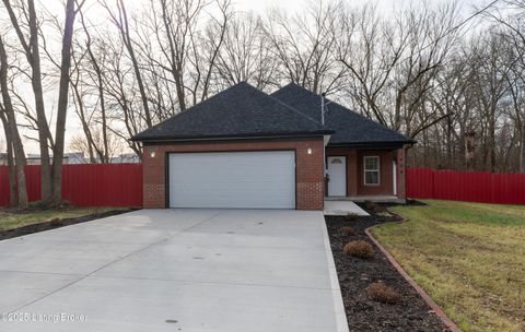 Photo of 1904 Donald Dr, Louisville, KY 40216 (MLS # 1705631)