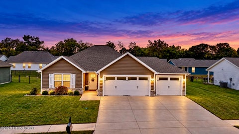 Homes For Sale - 8015 Palermo Trail<br/> Clark County, Sellersburg, IN 47172