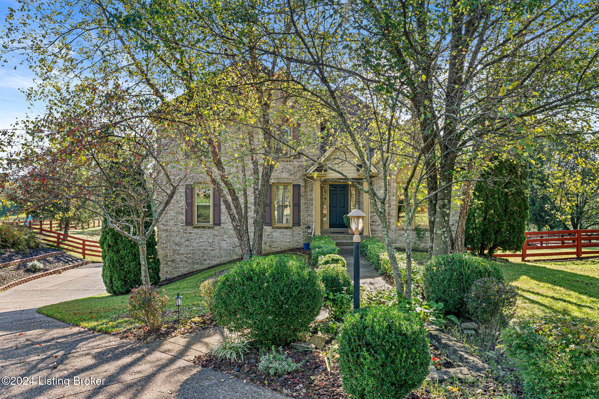 7702 Willow Bend Dr, Crestwood, Kentucky image 1