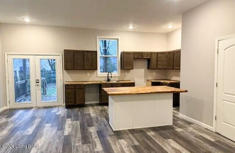 Tiny photo for 428 E Ormsby Ave, Louisville, KY 40203 (MLS # 1708028)