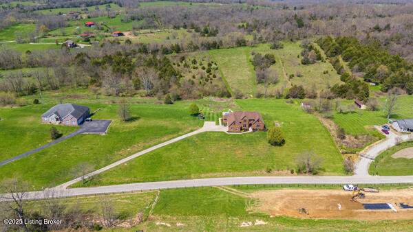 2112 Burton Pike, Georgetown, Pennsylvania image 2