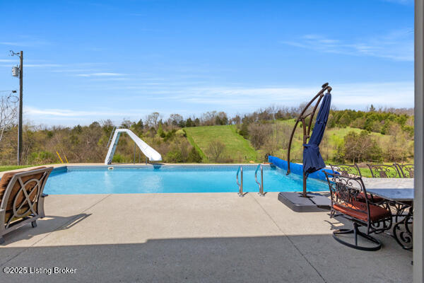 2112 Burton Pike, Georgetown, Pennsylvania image 40