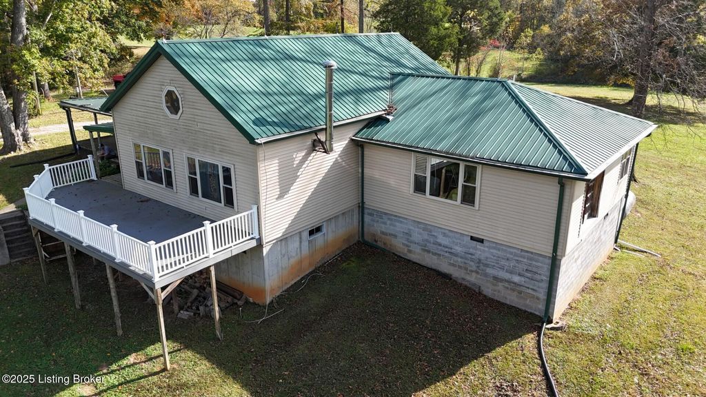 Photo of 2257 Doc Ward Rd, Summersville, KY 42782 (MLS # 1701995)