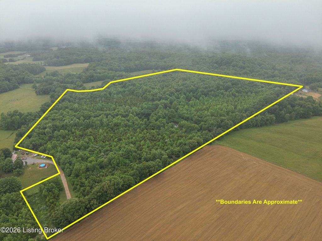 Photo of 531 Hickory Grove Rd, Campbellsville, KY 42718 (MLS # 1718344)
