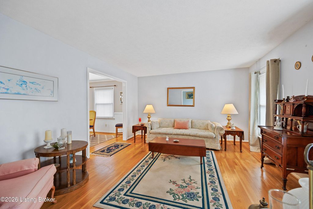 Photo of 2600 Hurdle Way, Louisville, KY 40220 (MLS # 1709305)