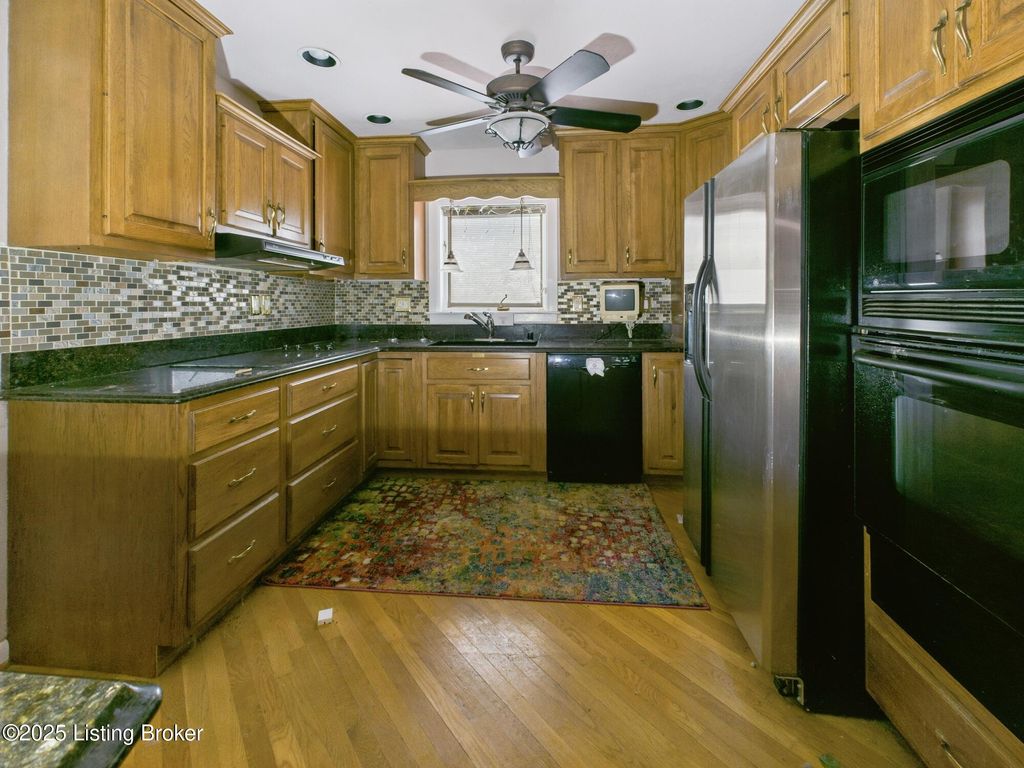 Photo of 13408 Apple Tree Ln, Prospect, KY 40059 (MLS # 1698214)