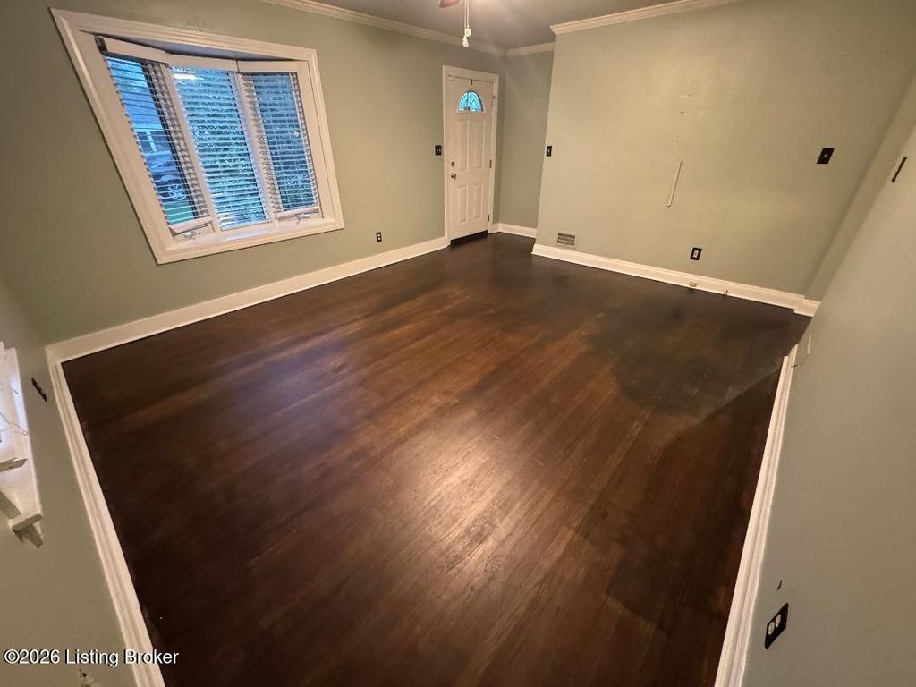 Photo of 431 Marquette Dr, Louisville, KY 40222 (MLS # 1714309)