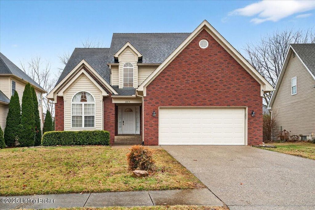 Photo of 6015 Sweetbay Dr, Crestwood, KY 40014 (MLS # 1705627)