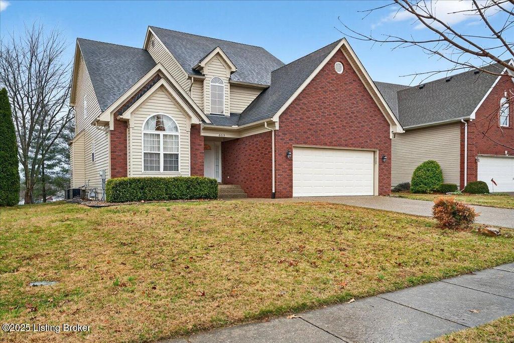 Photo of 6015 Sweetbay Dr, Crestwood, KY 40014 (MLS # 1705627)