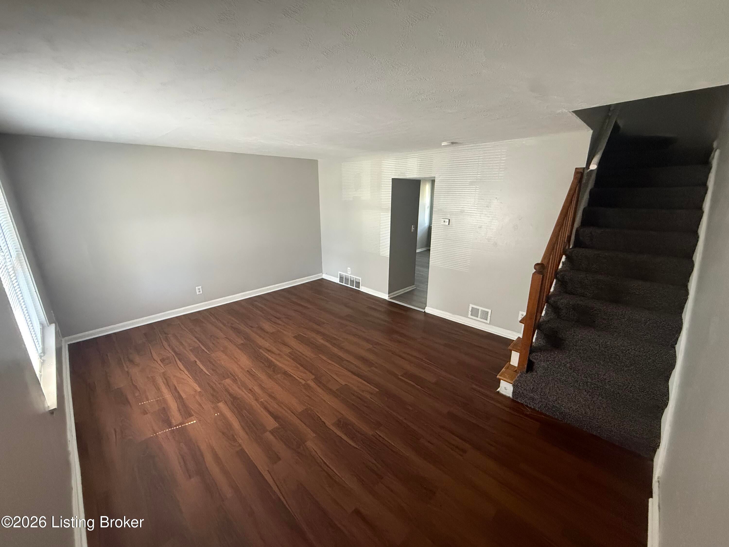 3413 Chauncey Ave