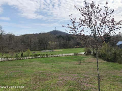 Homes For Sale - 725 Church St<br/> Lebanon Junction, KY 40150