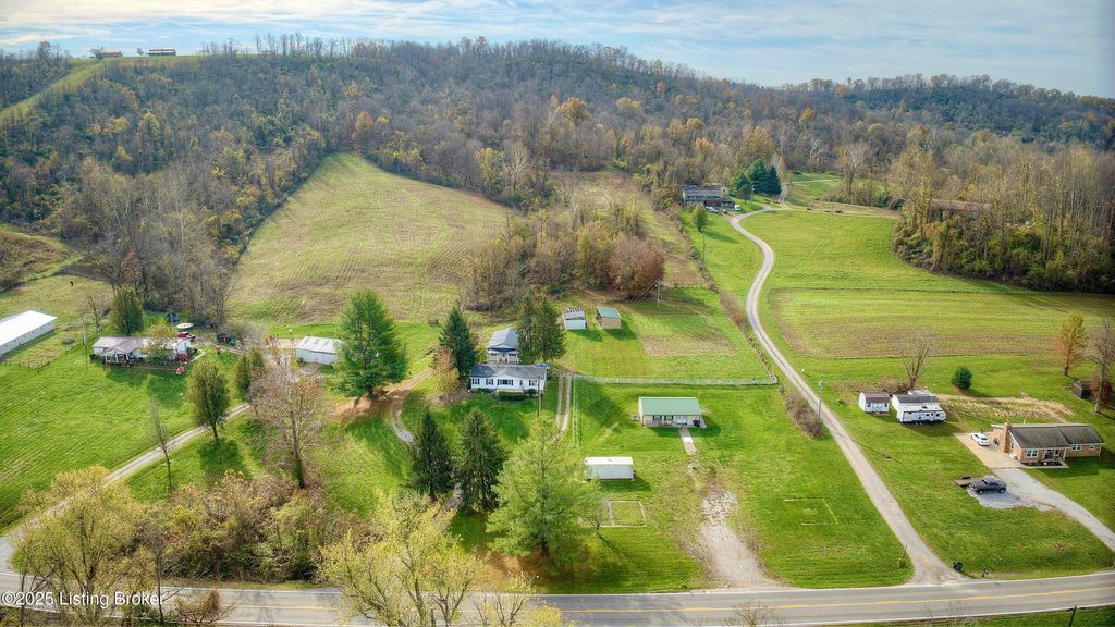 Photo of 986 E US Highway 42, Warsaw, KY 41095 (MLS # 1706412)
